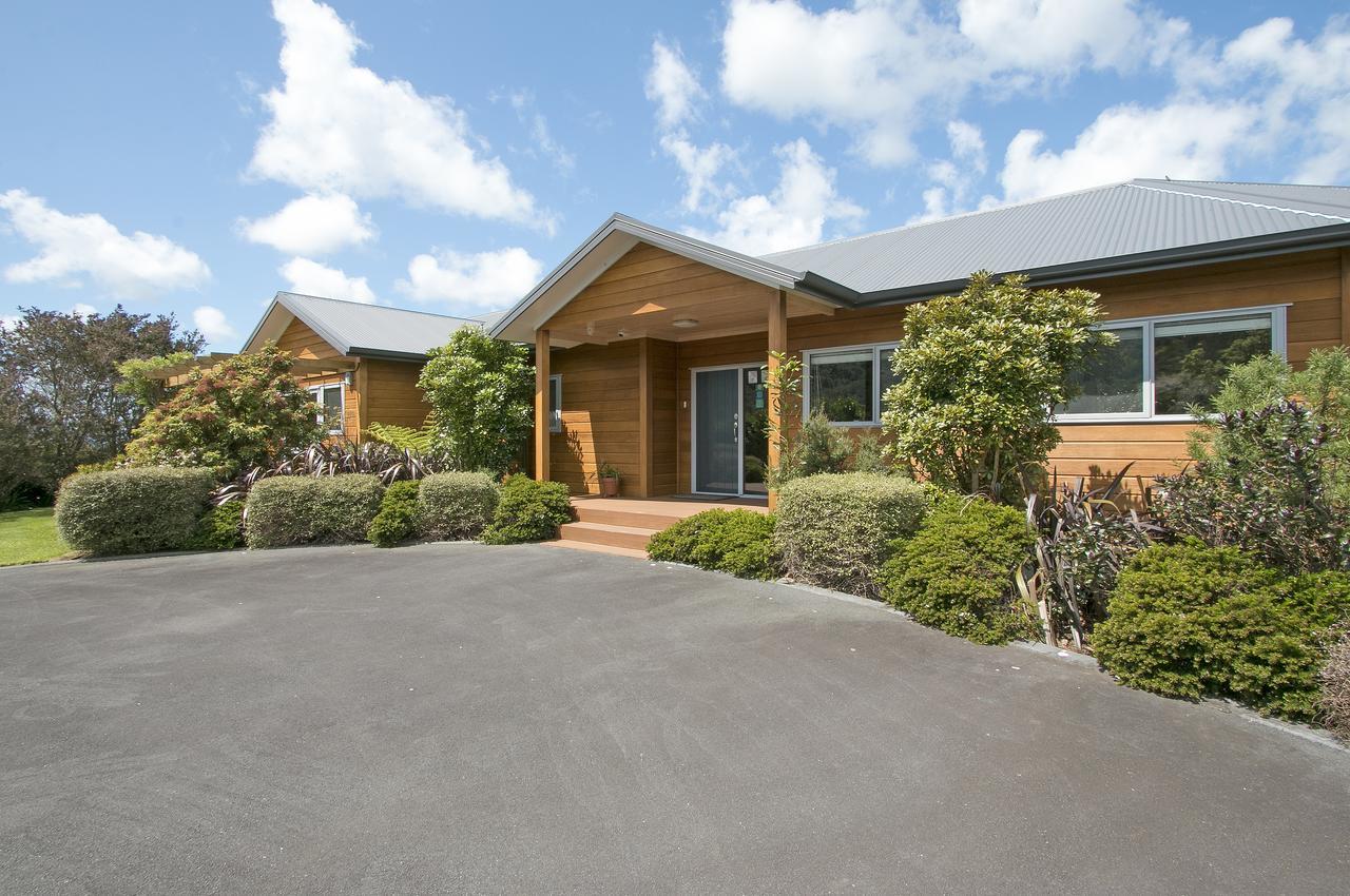Kaimai Country Lodge กาติกาติ ภายนอก รูปภาพ